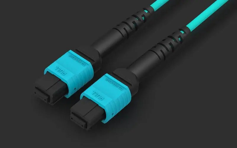 MPO/MTP 光ファイバーケーブル技術における MPO ブレークアウト ケーブルの不可欠な役割